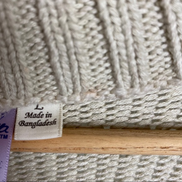 Francesca’s Alya Keyhole Neck Beige Knit Sweater - Picture 4 of 5